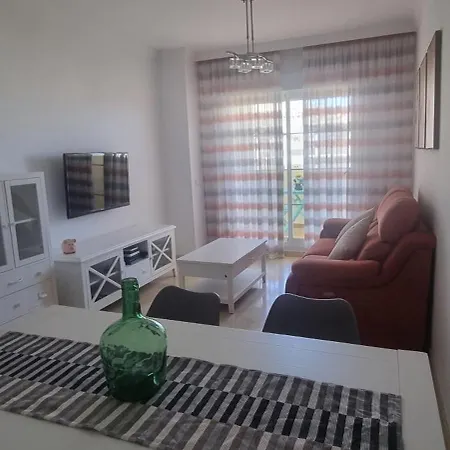 Golf Apartment *